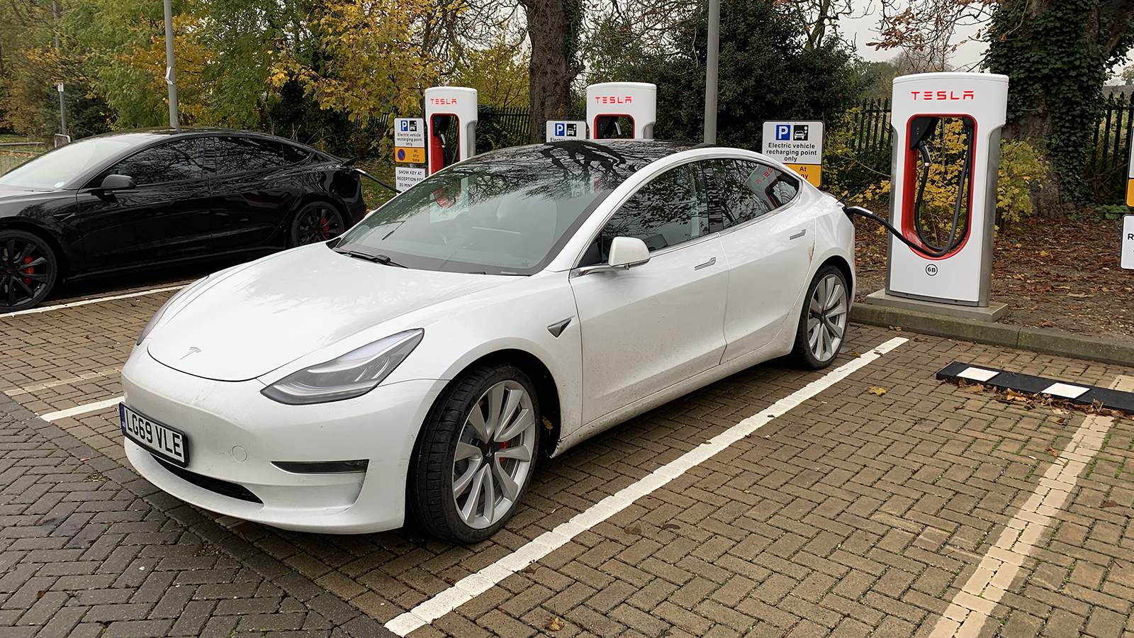 Tesla Model 3 and BMW i3 long term test review
